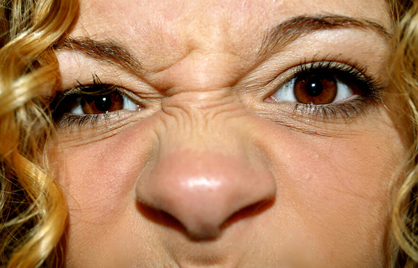 Rides de nez de lapin